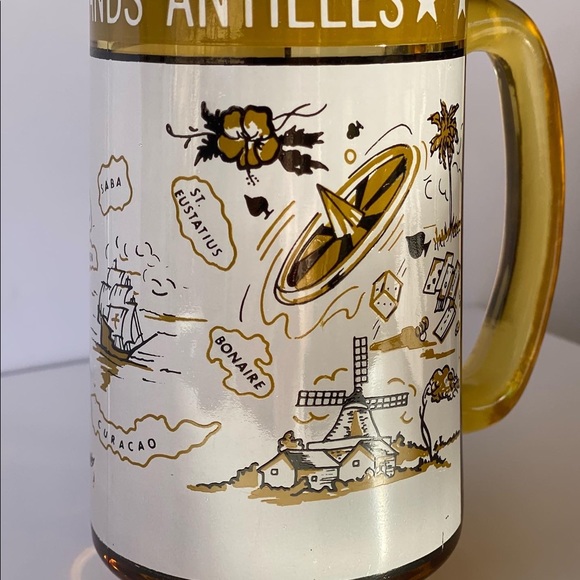 MIdcentury Netherlands Antilles Amber Souvenir Mug - Picture 4 of 5